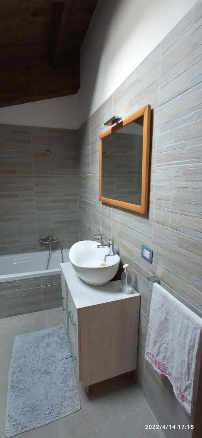Un Angolo A Milano... Apartamento Milão
