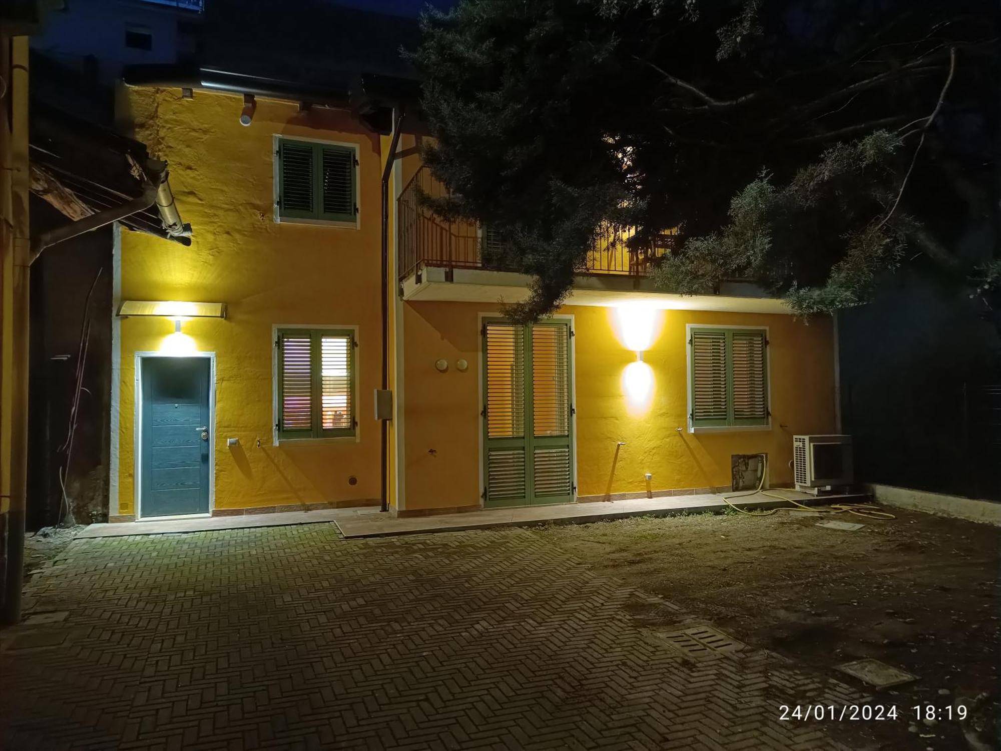 Un Angolo A Milano... Apartamento Milão